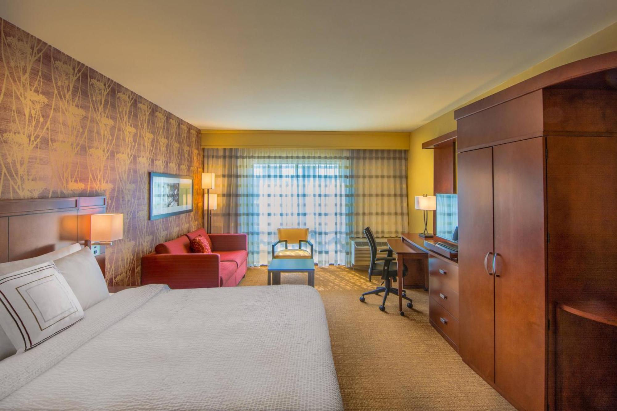 Courtyard By Marriott Charleston Downtown/Civic Center Hotell Exteriör bild