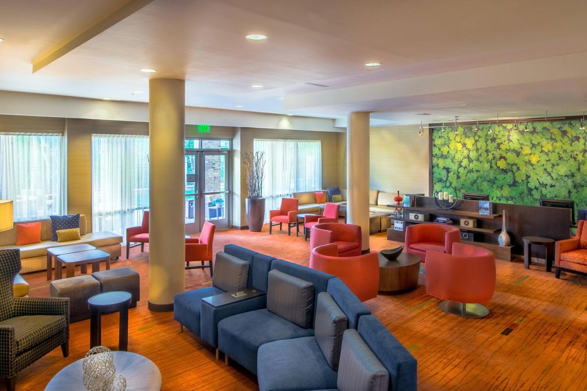 Courtyard By Marriott Charleston Downtown/Civic Center Hotell Exteriör bild